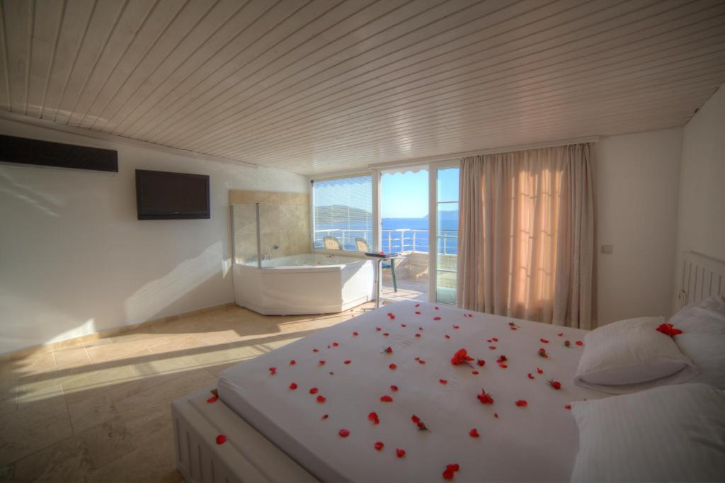Nur Hotel Каш Номер фото